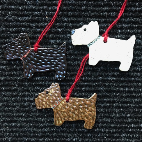 Scottie dogs £6