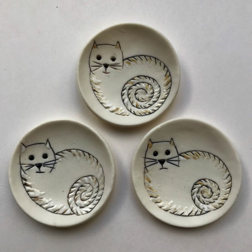 White cats (1 sold),2,3 £10 each White cats (1 sold),2,3 £10 each